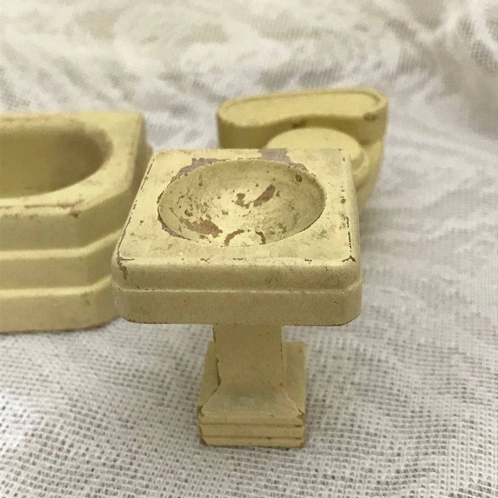 Dollhouse Vintage‎ Wooden 1940's Bathroom Set, Bathtub, Sink, and Toilet
